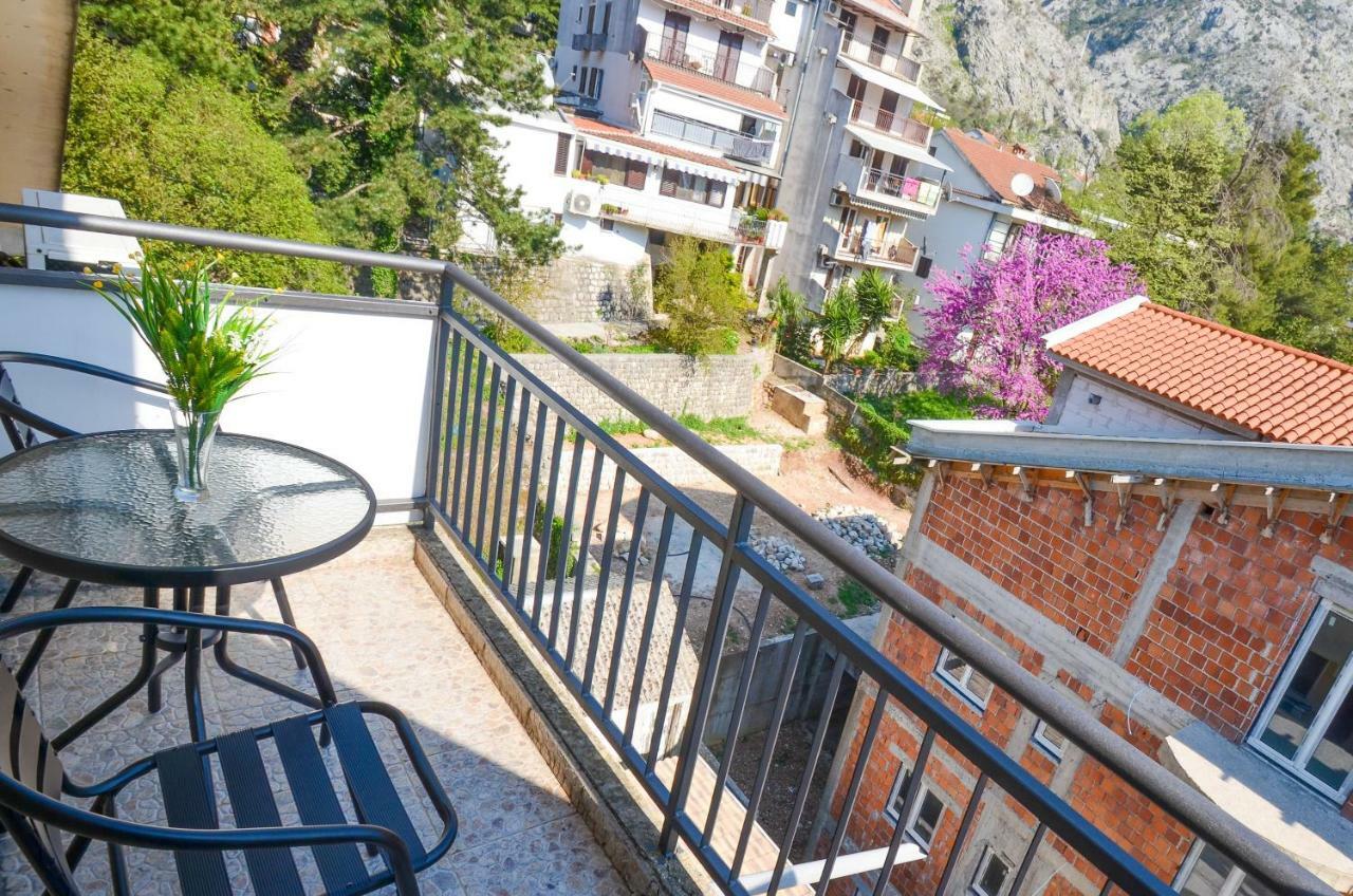 Apartment Barona Kotor Exterior foto